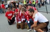 Фанати "Баварії" одягли шкіряні штани, а вболівальники "Челсі" співали у центрі Праги