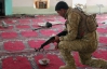 В Багдаде боевики расстреляли людей в мечети: не менее 5 погибших