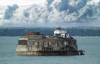 Військовий форт часів Наполеона III перетворили у розкішний готель посеред моря