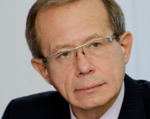 Заяви росіян свідчать, що Азаров невдало з&#039;їздив до Москви - політолог