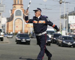 Милиция и прокуратура расследует инцидент с избиением гаишниками журналиста ТВi