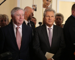 Кокс и Квасьневский обсудили с Кличком и Яценюком евроинтеграцию