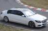 Фотошпионы запечатлели новый удлиненный Mercedes S-Class