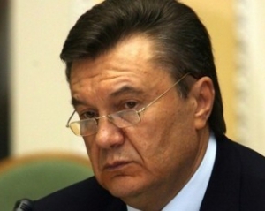 Янукович має вирішити питання із двома округами - Балога