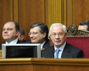 Азаров не прийшов в Раду говорити про Росію і ЖКГ