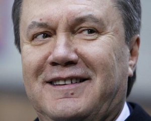 Янукович пообещал &quot;покращить&quot; милицию