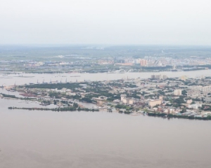 Повеневий апокаліпсис у Росії: багатотисячне місто йде під воду