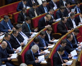 Депутаты 7 созыва только дважды обращались с запросами к Януковичу - статистика