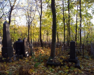 У Києві бракує місця для захоронення померлих