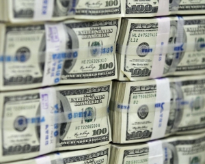 Україна залізла у борг на $750 мільйонів