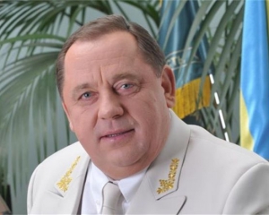 Міліціонер вважає себе невинуватим у втечі Мельника: "Я бачив його тільки на білбордах"