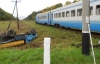 В Винницкой области пригородный поезд снес с рельсов молоковоз, ранены два человека