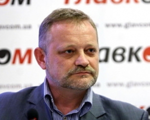 Соратники Яценюка могут создать "фейкову" партию с оппозиционными лозунгами - политолог