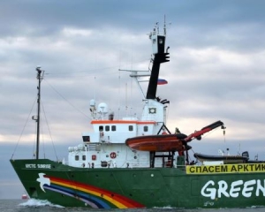 Украинец с корабля &quot;Greenpeace&quot; задержан еще на 72 часа