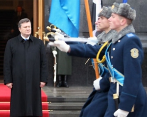 Янукович вже завтра перевірить боєздатність української армії - ЗМІ