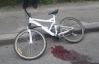 На Рівненщині суддя на позашляховику збив священика-велосипедиста