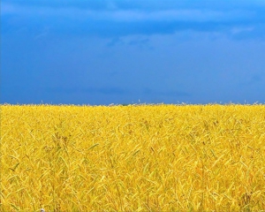  При більшовиках за &quot;Слава Україні!&quot; - розстріляли б. При німцях - віталися у школах