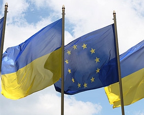Украинская экономическая элита спасается в ЕС от Януковича и российских олигархов - &quot;The Economist&quot;