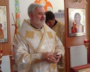 Священика УГКЦ випровадили з власноруч побудованого собору