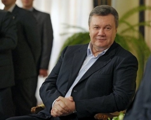 На незаплановані витрати Януковича взяли 700 тис. грн зі стипендій і держпремій