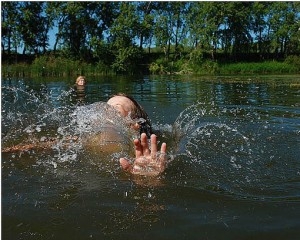 На Ивано-Франковщине в подземном резервуаре для воды утонула женщина