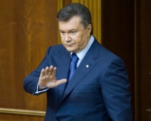 Янукович переклав на Раду відповідальність за звільнення Тимошенко