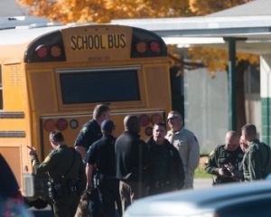 Американський школяр застрелив учителя, поранив двох учнів і вбив себе