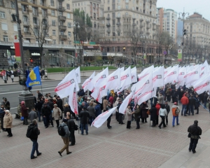 Эксперты назвали причины провала Яценюка, Тягнибока и Кличко в Киеве