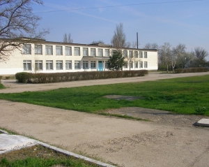 В Крыму старшеклассница-мажорка избила на уроке учительницу