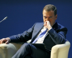 Медведєв попереджає: ситуація з оплатою російського газу в Україні - критична