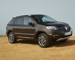 В Україну привезли оновлений кросовер Renault Koleos