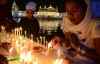 Индусы и сикхи отметили праздник света и огня Дивали миллионами свечей