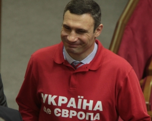 Кличко сказал, что не будет наказывать своих депутатов за провал пенсионной реформы