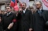 Оппозиция зовет людей под Верховную Раду "помочь регионалам" с Тимошенко