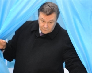 Янукович сегодня летит инкогнито в Россию — СМИ