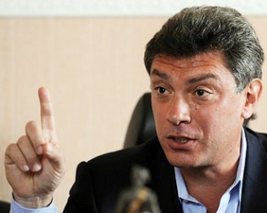 ЕС не стоит подписывать ассоциацию, пока Янукович президент - нельзя закрывать глаза на беспредел - Немцов