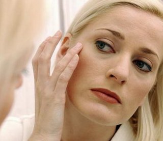 Завдяки пептидам уникають пластичних операцій