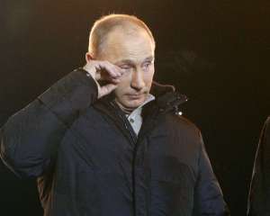 Путины тоже плачут: глава России не удержал слезу во время концерта