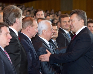 Янукович обговорить долю Тимошенко із Кравчуком, Кучмою і Ющенком - нардеп