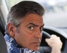 Джордж Клуни пожаловался на автомобили Tesla