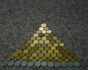 Рада заборонила фінансові піраміди