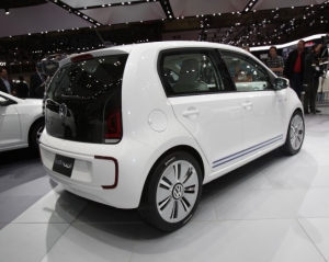 Volkswagen представил на Токийском автошоу сверхэкономный Twin-Up 