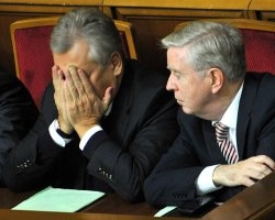 Кокс та Квасьнєвський  розчаровані рішенням уряду та закликали Януковича дотримати обіцянки