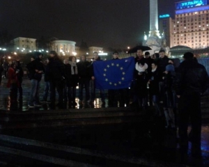 Протестувальники з Майдану на чолі з лідерами опозиції рушили на Банкову