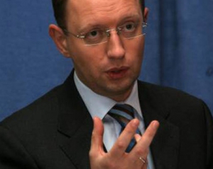 Яценюк: Янукович виторгував собі президентство в 2015 році