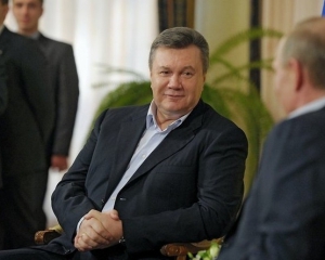 Янукович может отменить решение правительства об отказе от евроинтеграции - политолог