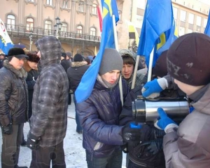 В интернете уже продают наборы для митингующих