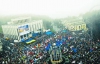 На улицу вышло больше 100 тысяч украинцев