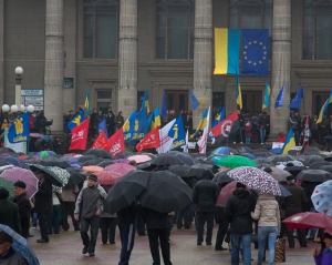 Еду для тернопольского Евромайдана готовят в монастыре Братьев Францисканцев