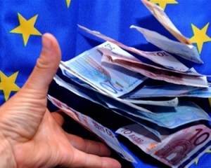 ЄС погодився надавати Україні до 1 млрд євро на рік